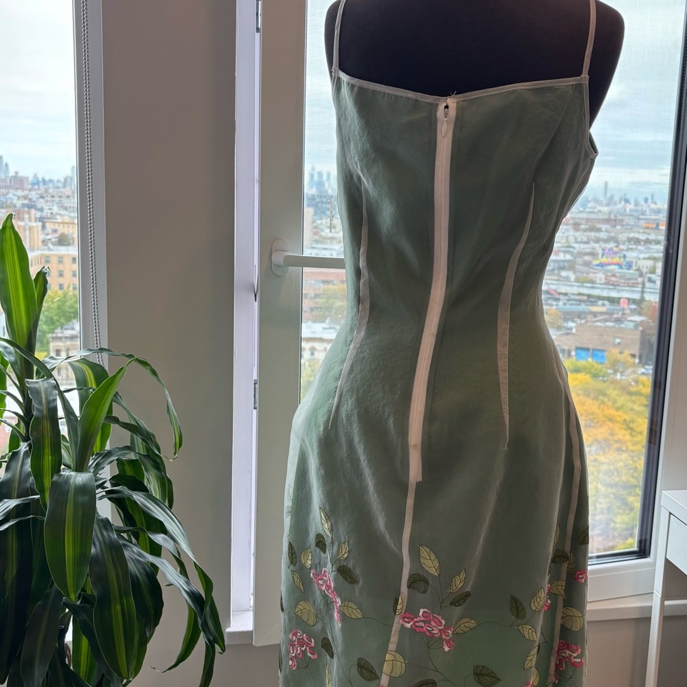 Chic Olive Green Floral Midi Dress - Picture 3 of 8